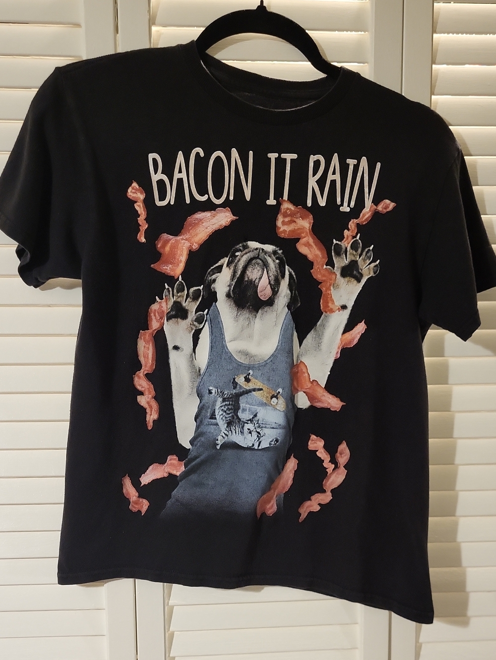 Chill Black Graphic Tee "Bacon It Rain" with Dog Print